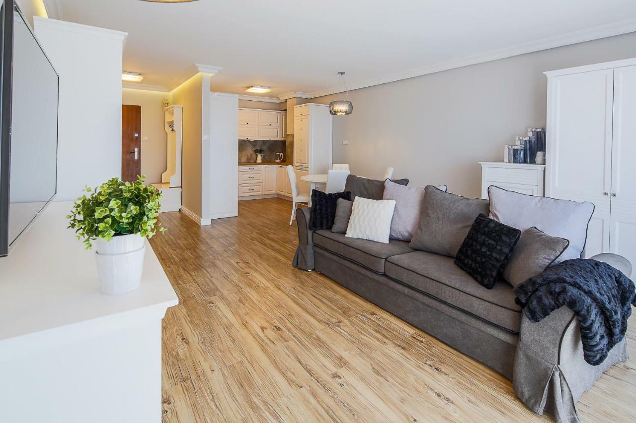 Apartament Paryski Miedzyzdroje Ngoại thất bức ảnh