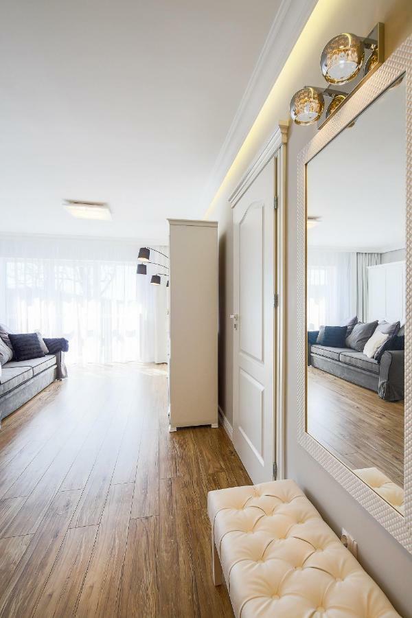 Apartament Paryski Miedzyzdroje Ngoại thất bức ảnh